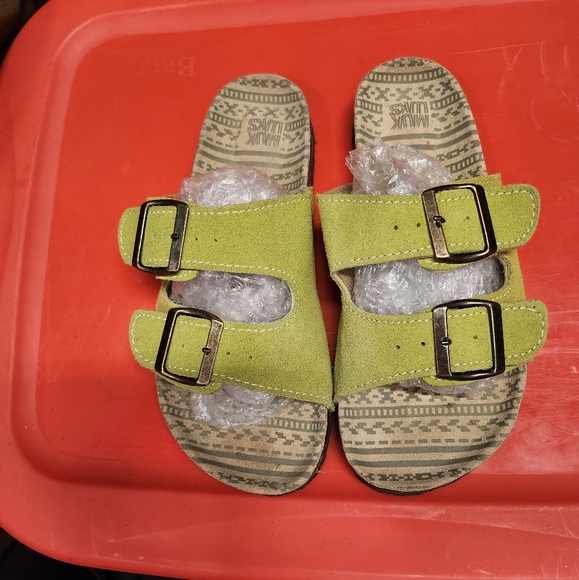 Muk Luk sandals - Picture 3 of 3
